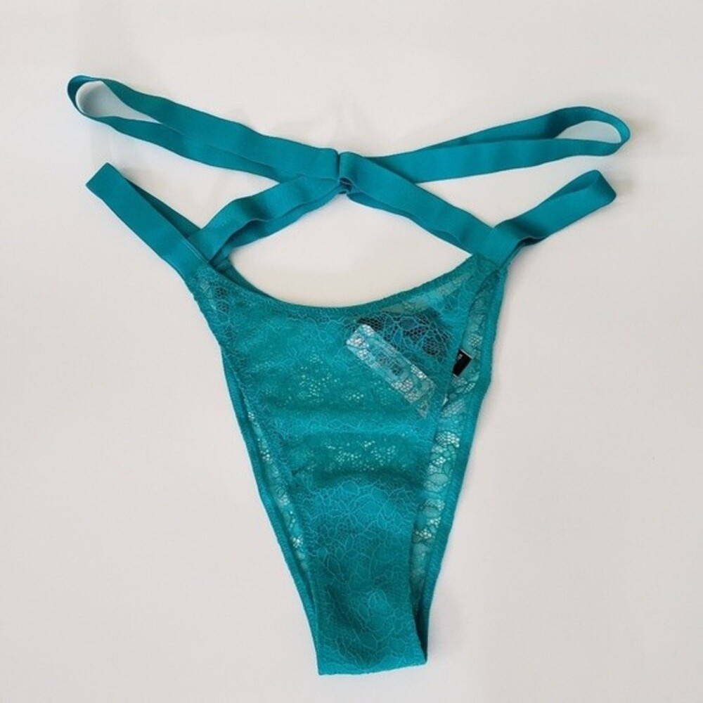 Victoria's Secret High-Rise High Leg Criss-Cross Brazilian Lace Panty Medium